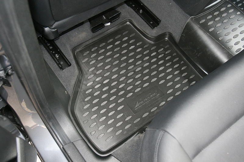 Резиновые (полимерные) коврики (4 шт.) на  BMW X3 с 2010 г.в.