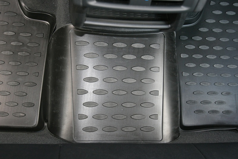Резиновые (полимерные) коврики (4 шт.) на  BMW X3 с 2010 г.в.