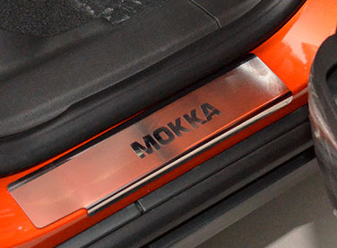 Накладки на пороги Opel Mokka (с 2013г. выпуска)