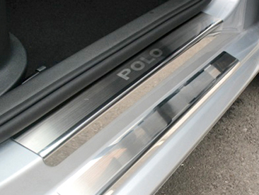 Накладки на пороги Volkswagen Polo V 5D (с 2009г. выпуска)