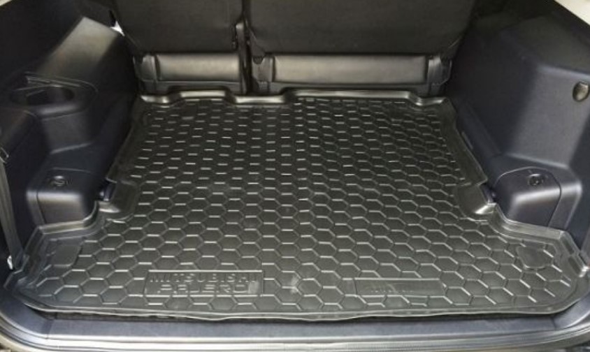 Коврик в багажник Mitsubishi Pajero Wagon IV (с 2007 г.в.)