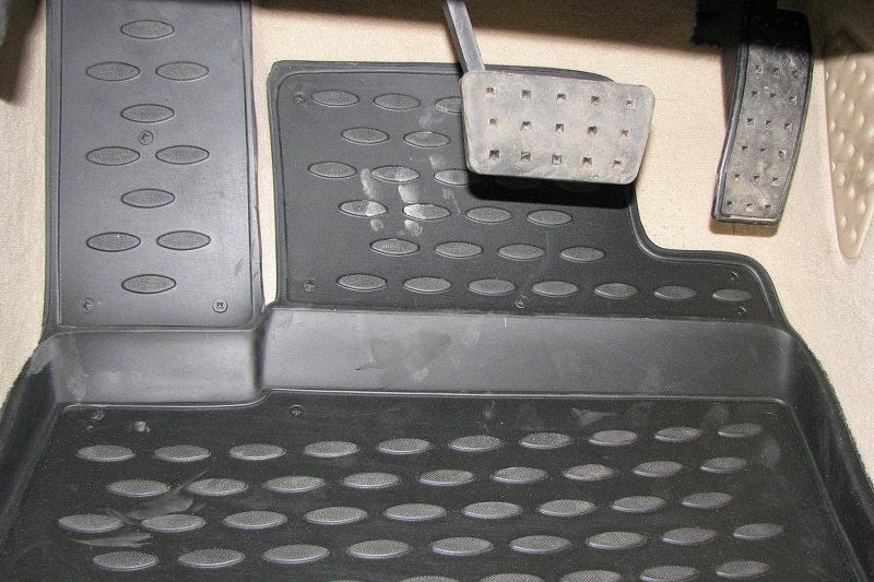 Резиновые (полимерные) коврики (4 шт.) на CADILLAC CTS с 2007 г.в.