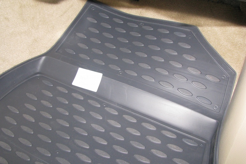 Резиновые (полимерные) коврики (4 шт) на INFINITI FX 50 с 2009 г.в.