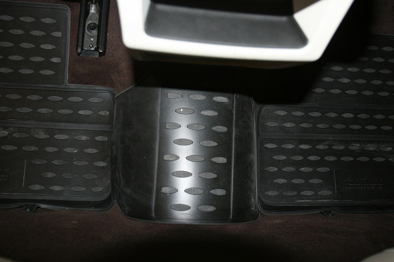 Резиновые (полимерные) коврики (4 шт) на LAND ROVER Range Rover Evoque с 2011 г.в.