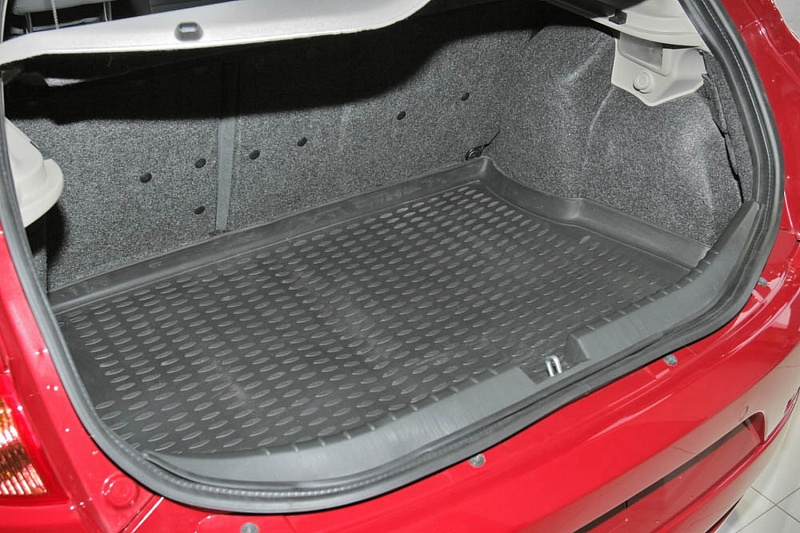 Коврик в багажник Alfa Romeo 147 3D (с 2000 г. выпуска)