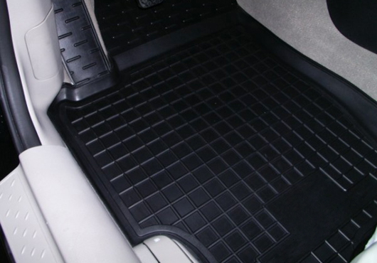 Резиновые коврики на Lexus GX 470 (c 2002 г.выпуска)