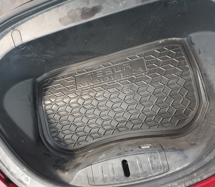 Коврик в багажник Tesla Model 3 (передний)