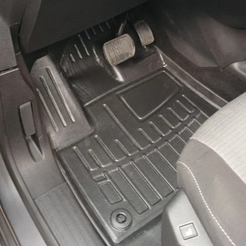 Резиновые коврики (с высоким бортиком) на Toyota Proace City Verso (c 2019 г.в.)