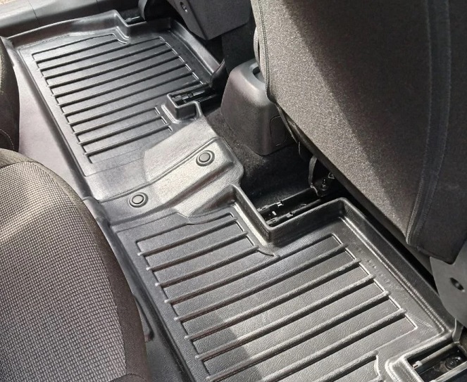 Резиновые коврики (с высоким бортиком) на Toyota Proace City Verso (c 2019 г.в.)